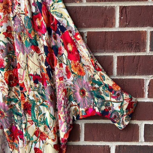 Trend shop colorful kimono in size small - Picture 3 of 8